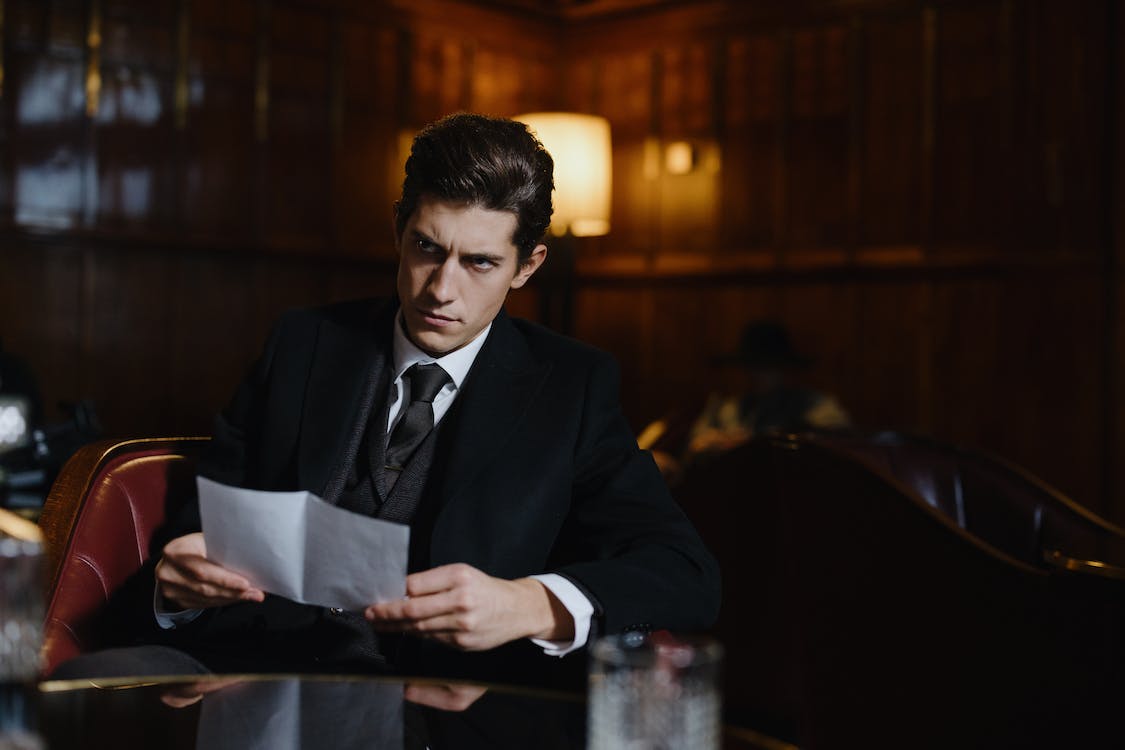 Retro-style-Gentlemen-fashion-trend-2024